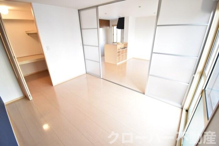 リビングタウン宇多津東 D棟の内装|洋室６帖～ＬＤＫ１２帖