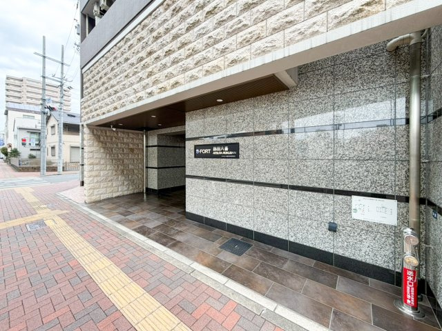 S-FORT熱田六番のエントランス|落ち着いたエントランスです