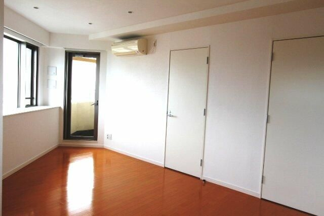 プライムアーバン本駒込の居間・リビング