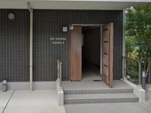 スカイグランデ八広A棟のエントランス