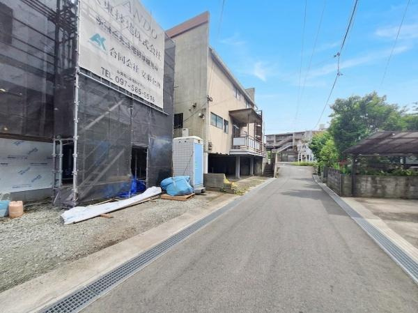 AG-HOUSE　下郡　A棟の前面道路含む現地写真|前面道路含む現地(2026年6月撮影)