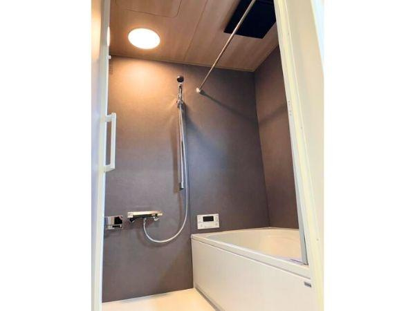 ＨＯＵＳＥＹ横塚の浴室