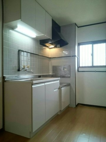 ドミール神明Ａのキッチン