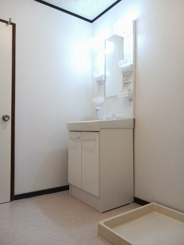 ドミール神明Ａの洗面所