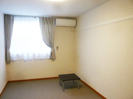 使い勝手のいい寝室です