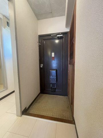 サンシティーハイツの玄関