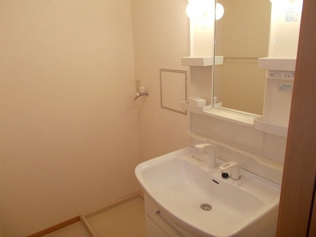 コンパクトで使いやすい洗面所