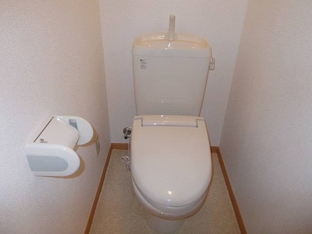 清潔感のあるトイレです