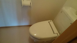 コンパクトで使いやすいトイレです