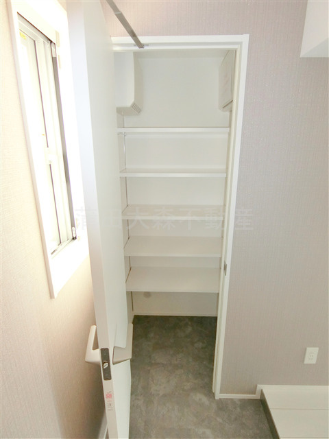 グランカーサ蒲田ウエストの設備|玄関収納　シューズインクローゼット