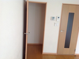 明るい室内です