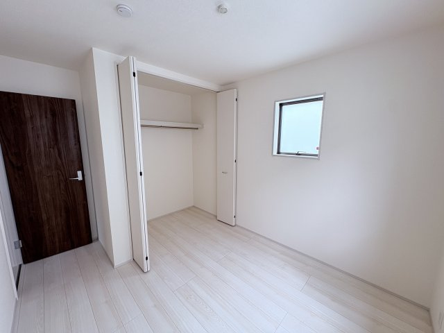 LG西原町小那覇2号棟＼☆ご成約時キャッシュバック☆／の洋室