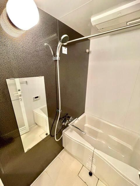 レジディア中落合Ｂ棟の浴室