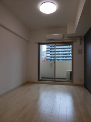 【寝室】 | クリスタルグランツ梅田