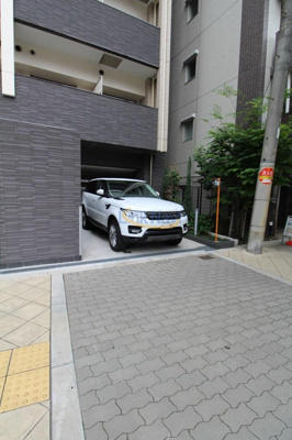 【駐車場】 | クリスタルグランツ梅田