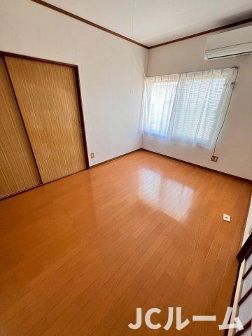 コーポ岡本の居間・リビング