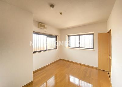 ルミエールかながわの子供部屋|温かみのあるお部屋ですよ★