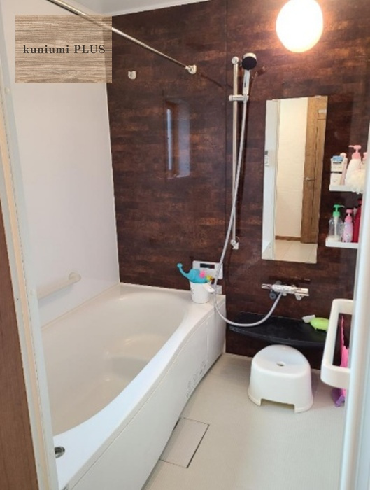 豊中市豊南町西4丁目の浴室