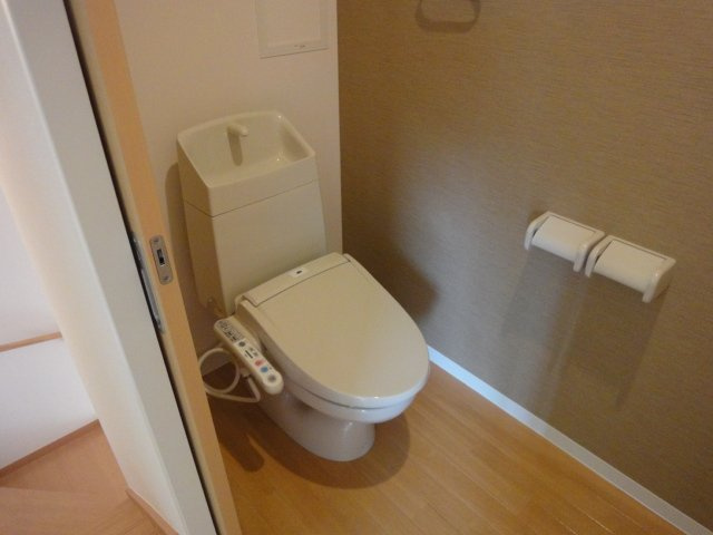 シャワー付トイレ