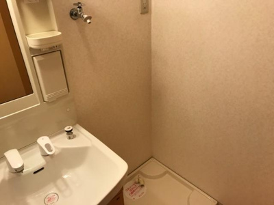 【その他】 | フォンテーヌ・アベニューⅡ | ドラム式も置ける洗濯機置場