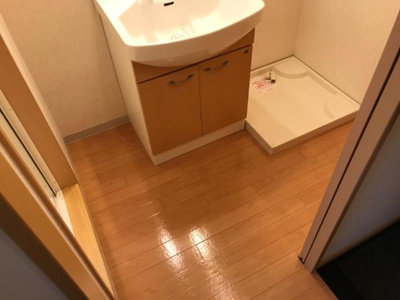 【その他】 | フォンテーヌ・アベニューⅡ | スペースもあるのでカゴも置けます