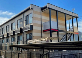 落ち着いた雰囲気の外観です