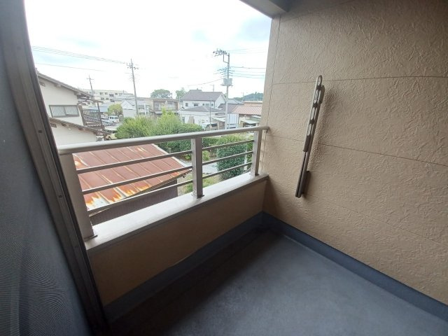 バルコニーからの眺めを楽しみながら食事をしませんか