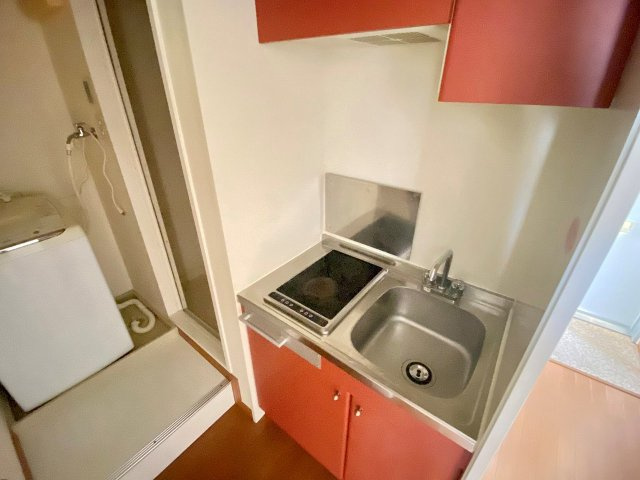 コンパクトなキッチンで掃除もラクラク