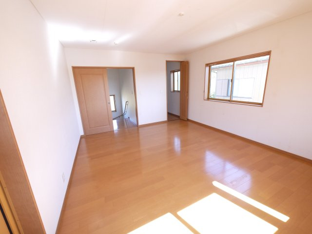 長生郡白子町古所　中古戸建の洋室|平成23年7月築 オール電化カーポート2台 白子海岸まで車約8分 閑静な立地 ハウスクリーニング済み