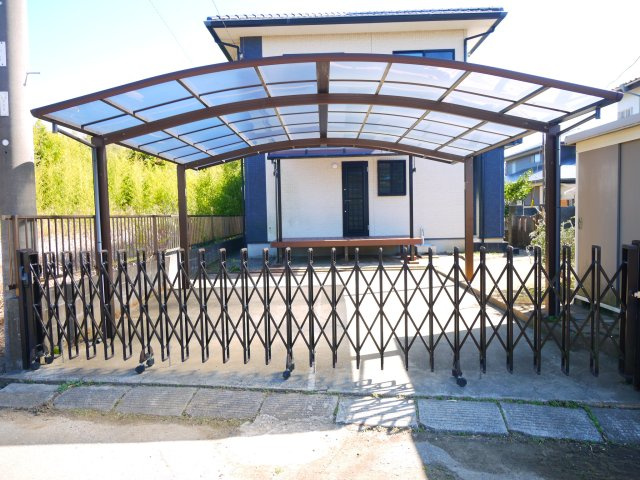 長生郡白子町古所　中古戸建の駐車場|平成23年7月築 オール電化カーポート2台 白子海岸まで車約8分 閑静な立地 ハウスクリーニング済み