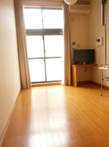 こちらの居間で趣味の時間をお楽しみください