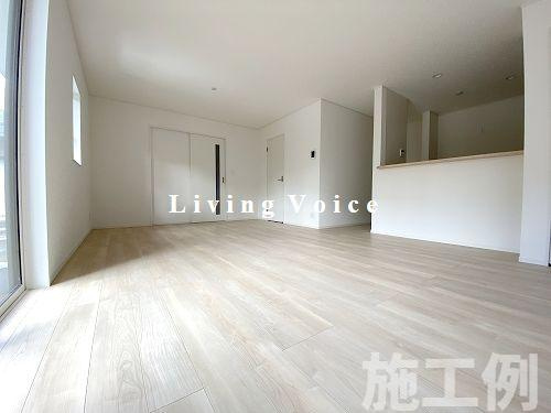 【居間・リビング】 | 【仲介手数料０円】藤沢市善行坂第6　新築一戸建て　1号棟　全2棟 | 藤沢市善行坂第6　新築一戸建て　全2棟