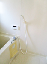 コンパクトで使いやすいお風呂です