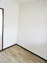 内装は落ち着いています