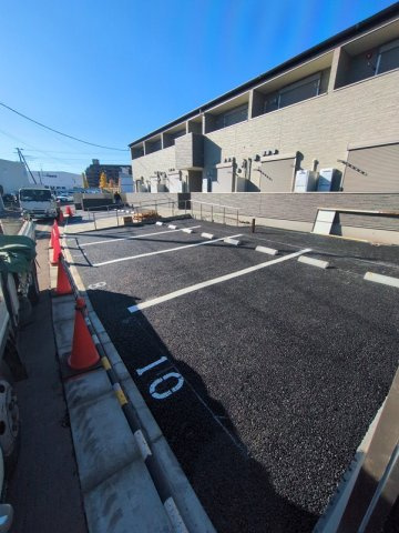 グランルーチェの駐車場