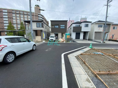 【前面道路含む現地写真】 | 雄琴６丁目　分譲４区画１号地
