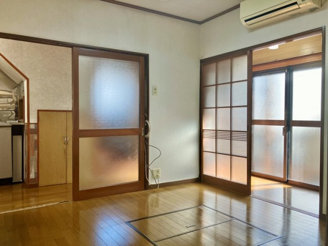 こちらのリビングで趣味の時間をお楽しみください