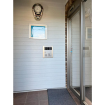 落ち着いたエントランスです