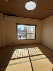 和室ならではの温かな和の空間で寛ぎの時間を過ごせます