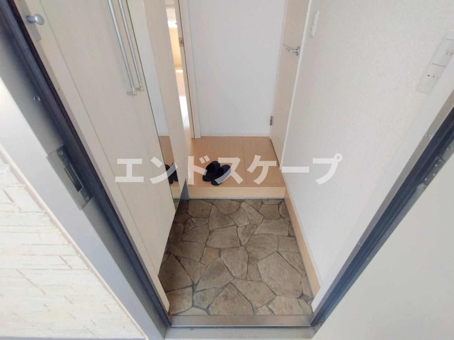 アリコ･ヴェールの玄関|高崎、前橋のお部屋探しはエンドスケープまで！お客様の理想お聞かせ下さい♪
