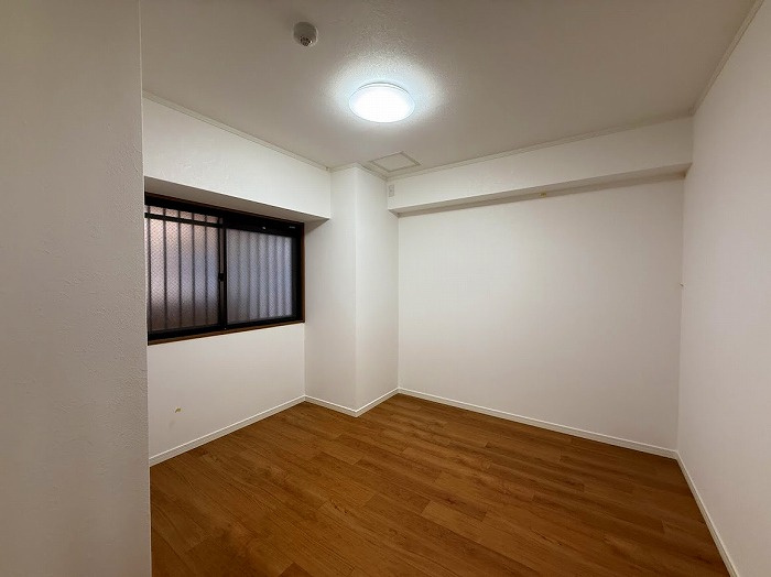 アルモード京都西院の洋室