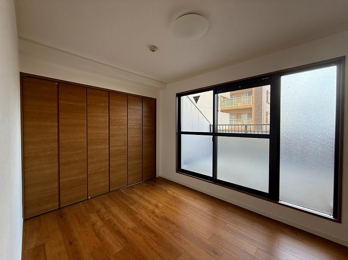 アルモード京都西院の洋室