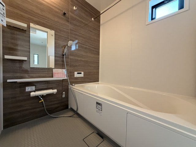 糟屋郡志免町5期　1号棟の浴室