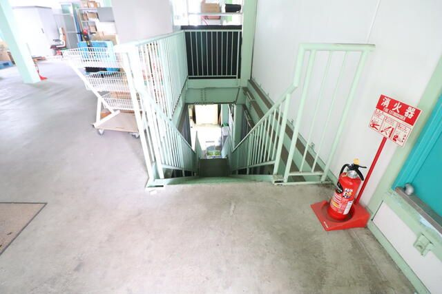 山本倉庫事務所