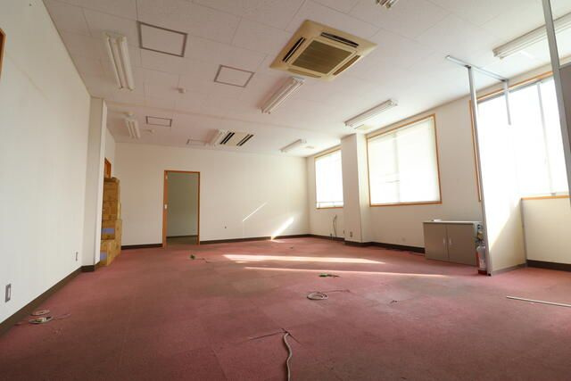 山本倉庫事務所