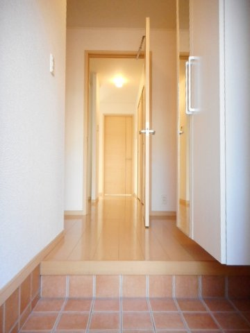 クレメントヒルＢ棟の玄関