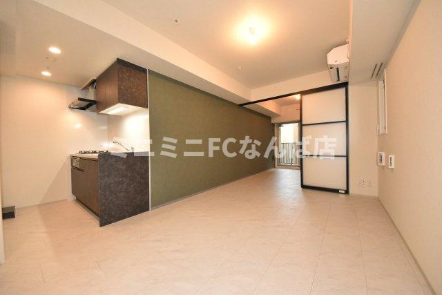 アーバネックス堺筋本町の居間・リビング