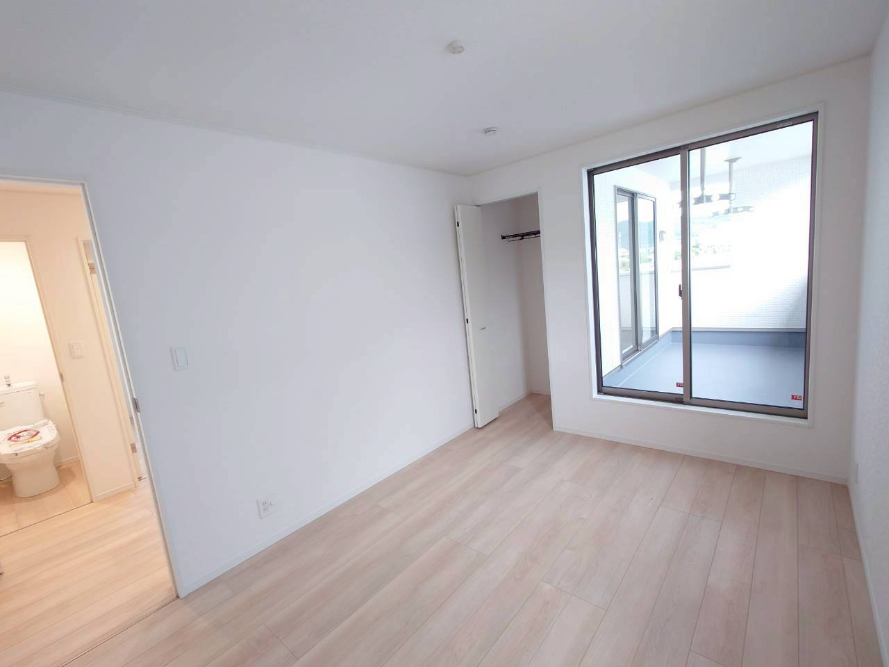 ♥♥南城市佐敷冨祖崎第７－１号棟の洋室|ゆったりした洋室です