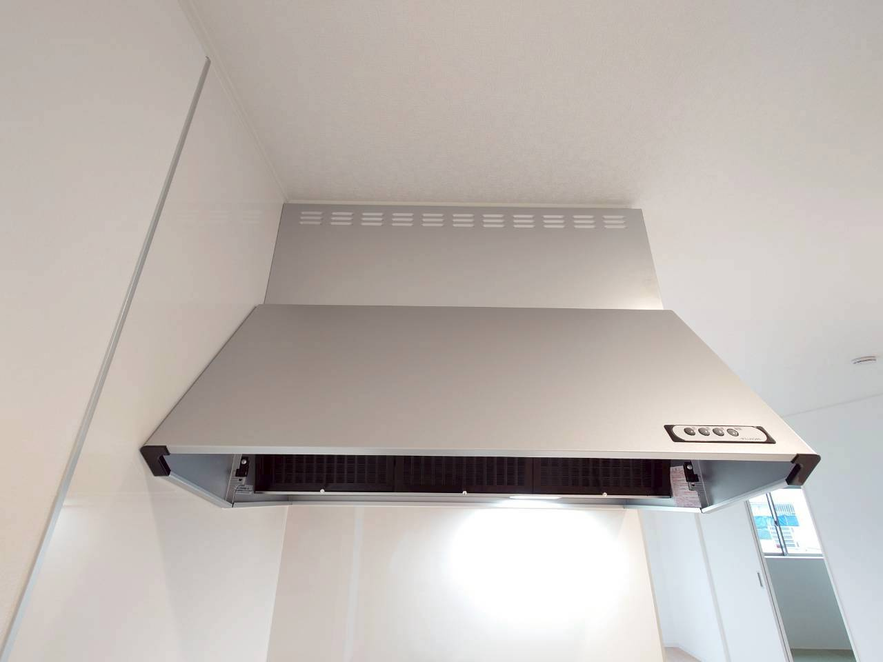 ♥♥南城市佐敷冨祖崎第７－１号棟の玄関|収納もある玄関です