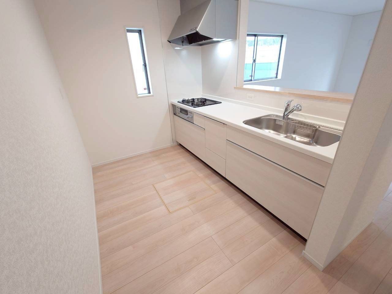 ♥♥南城市佐敷冨祖崎第７－１号棟のキッチン|お料理しやすいキッチンです